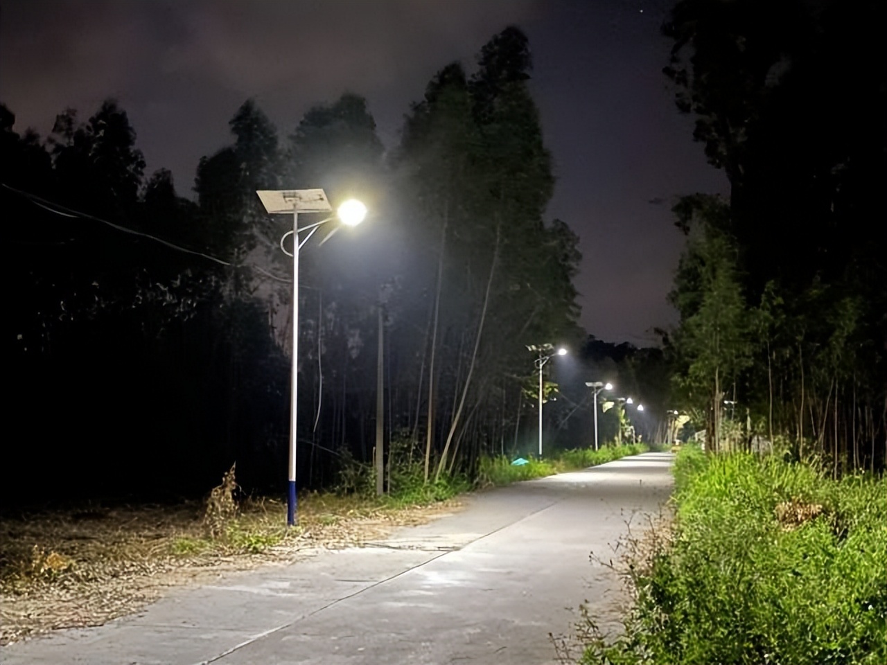 太阳能路灯 · 07